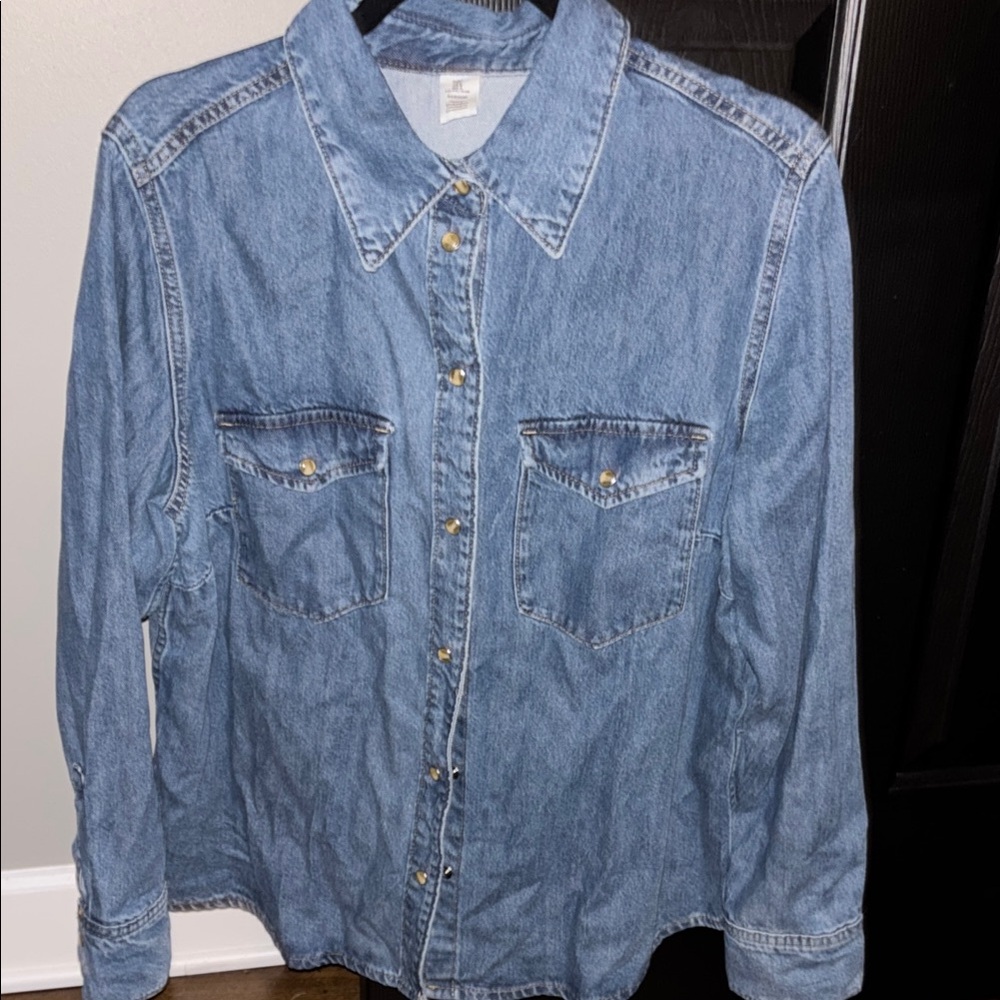 Women’s H&M Denim Button-Up Shirt size L